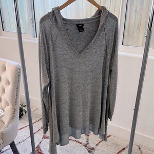 Mossimo Gray V-Neck Hooded Women's Top